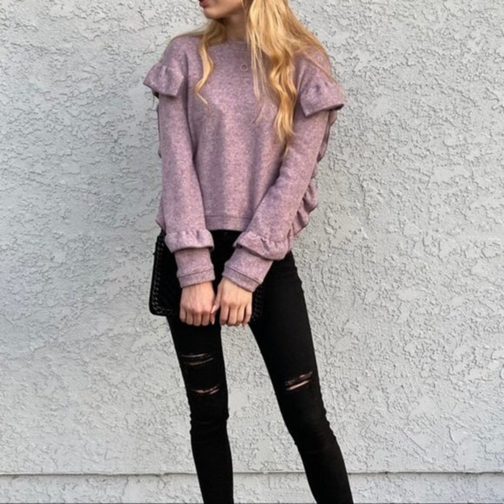 NWT Leyden | Ruffle-Sleeve Sweatshirt - Medium